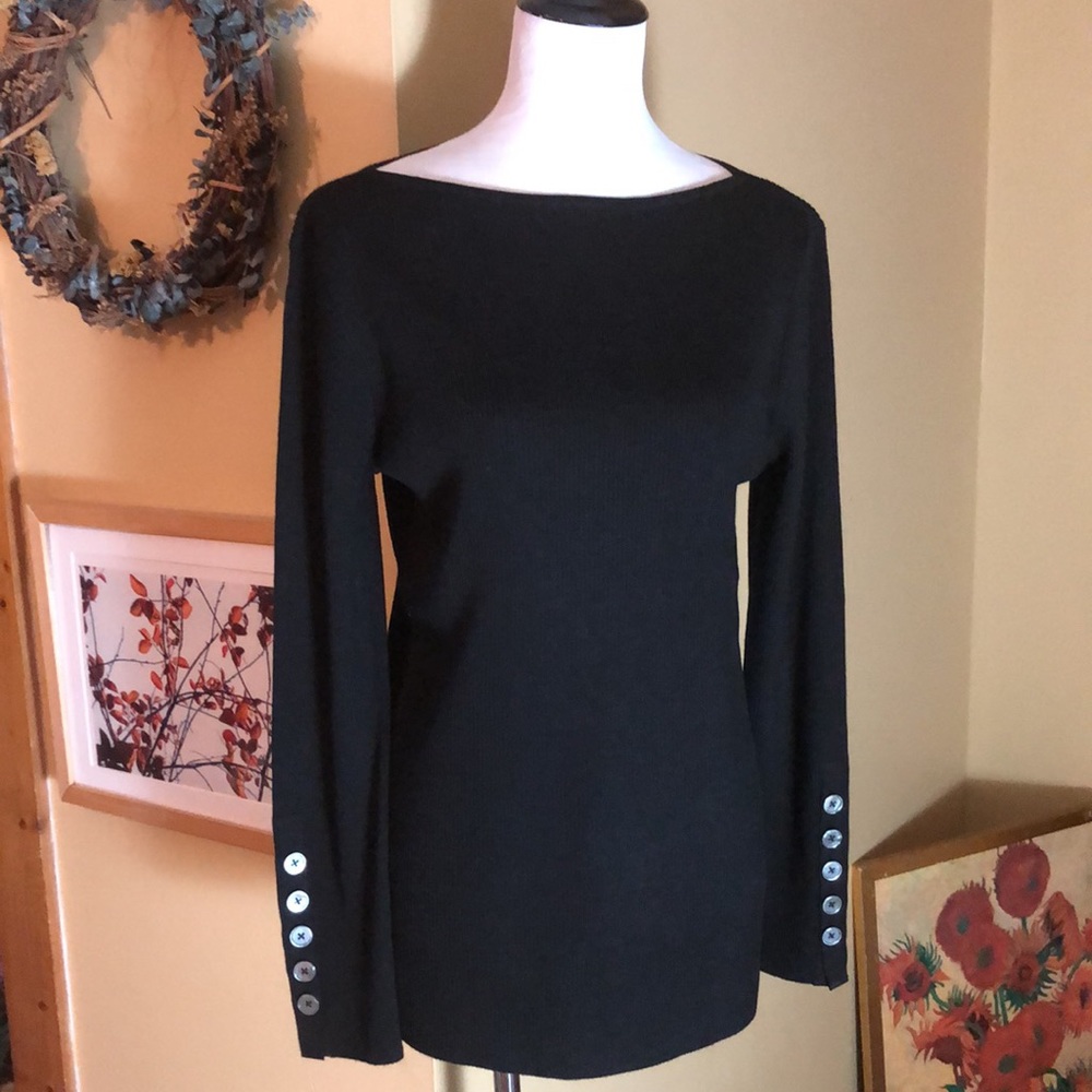 ST JOHN Size Large Ribbed Stretchy Wool Scoop Button Longsleeve ELEGANT $995 NEW